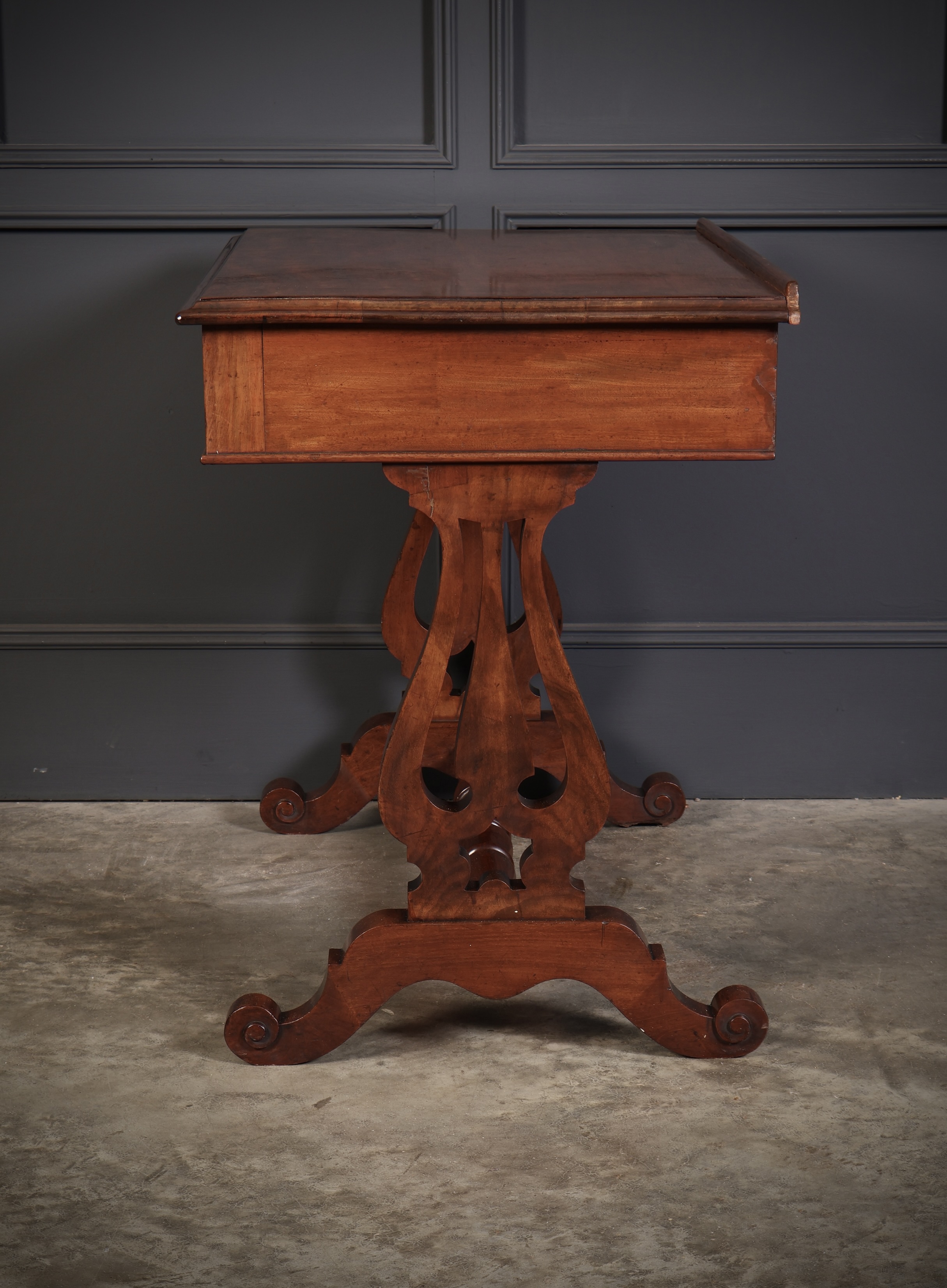 Quality Victorian Mahogany Side Table - Image 8